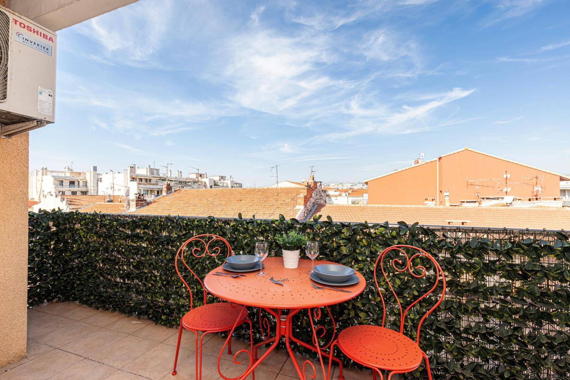 Smartbnb - Appt 2 Pièces Dernier étage - Terrasse - Parking Appartement